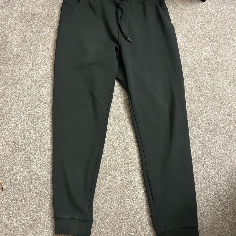 LuluLemon smooth spacer joggers
